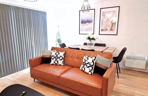 Manchester City Centre Apartment | Manchester City Centre-2 Bedroom Flat By Bevolve