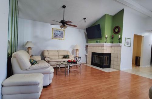 Southside House | Mandarin I95 2 bedrooms Quiet area Backyard