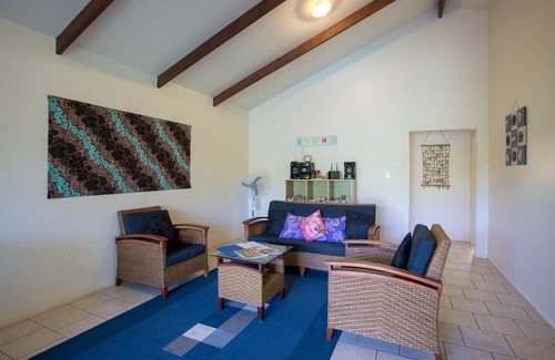 Ngatangiia Cottage | Mango Cottage - near Muri with pool