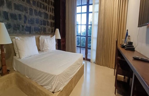 Yercaud Hotel | Mango Hill Yercaud