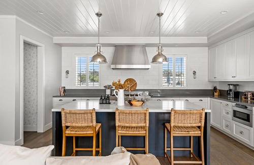 The Strand House | Manhattan Beach Luxury 4Bed | Walk to Pier | Sauna
