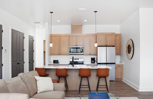 Port St. Joe House | 🌴Manhattan | Upstairs Duplex w/2 Decks | Walk to Marina | Pet Friendly 🐾