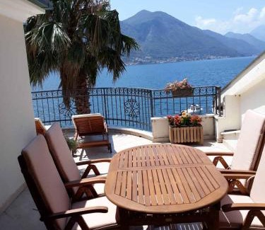 Dobrota Apartment | Maniva penthouse by the sea