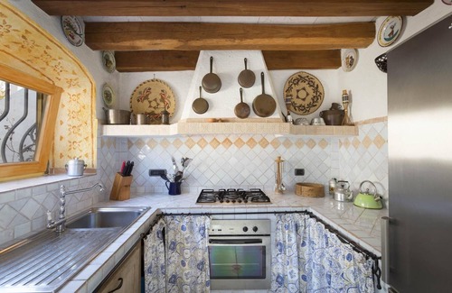 Capriccioli Apartment | MANOR HOUSE