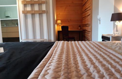 La Tour-dʼAuvergne Bed & Breakfast | Manoir Saint-Pardoux 63680