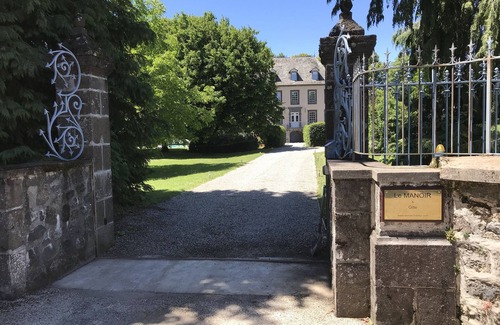 Lacroix-Barrez Cottage | Manor House cottage (4 star registered) on the edge of a small friendly village