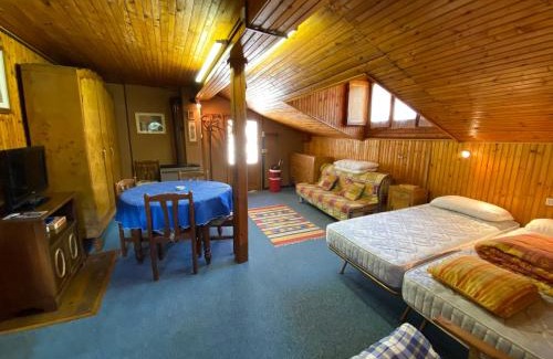 Esino Lario Apartment | Mansarda Villa Simonetta