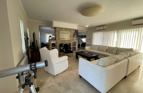 Gualeguaychu House | Mansión 5 Habitaciones en Suite en Country Golf