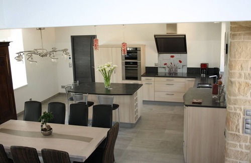 Guenin House | Mansion for 10 people with heated indoor pool