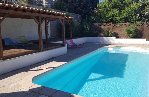 Pomas Apartment | MANSION IN TRANSFORMING GITE