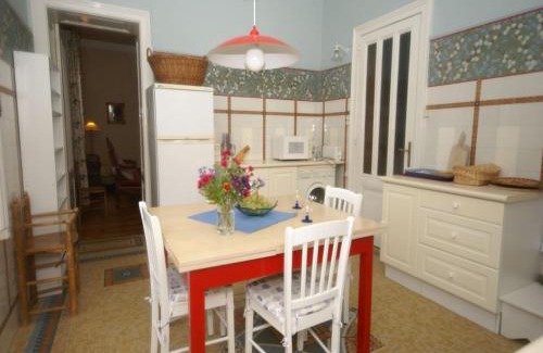 Vecoux House | Mansion in Vecoux with Pool and Garden