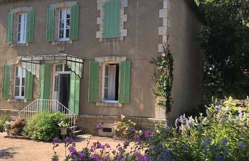 Champagnac House | Mansion with swimming pool in the heart of the Auvergne volcanoes