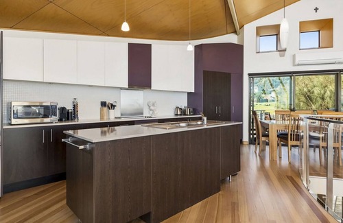 Skenes Creek House | Manta Ray One - Skenes Creek