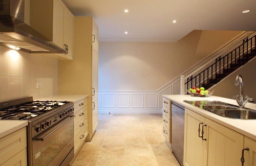 Queenstown Apartment | Manuka Lakeside | Fireplace, Free Parking, CBD