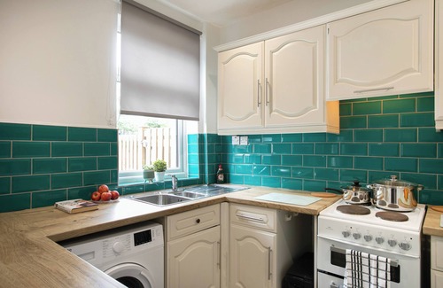 Thurnscoe House | Manvers House, Rotherham for Contractors and families (hosted by Emu-J Stays)