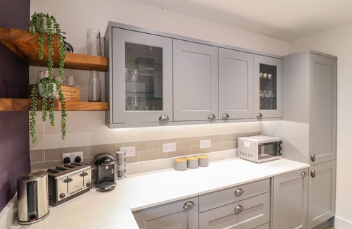 Heligan House | MAPLE COTTAGE, pet friendly, luxury holiday cottage in Chagford