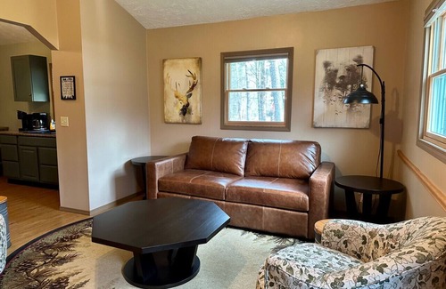 Vowinckel Apartment | Maple Creek Cabin, minutes from Cook Forest & ANF