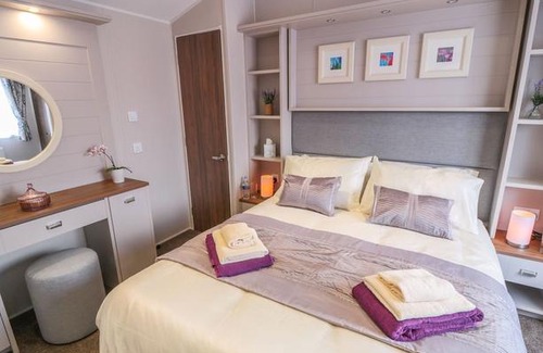 Runswick Bay Cottage | Maple Lodge