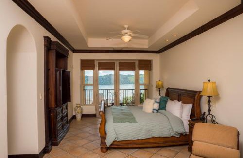 Herradura Apartment | Marbella 2A 3 bdr Ocean View in Los Suenos