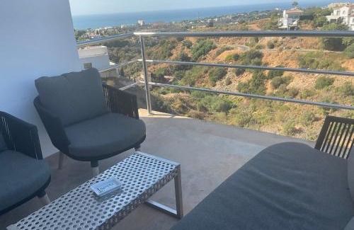 Urbanizacion el Rosario House | Marbella Boutique Art suites