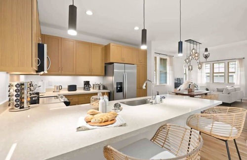 Makaha Valley House | @ Marbella Lane - 2 master suites | MT+Ocean Views