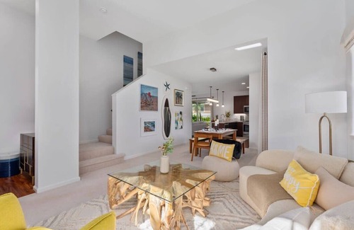 Makaha Valley House | @Marbella Lane-Pōmaika'i LoveNest Ocean+MT View