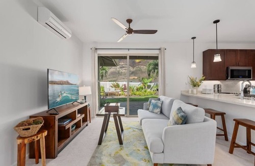 Makaha Valley House | @Marbella Lane-Pōmaika'i LoveNest Ocean+MT View