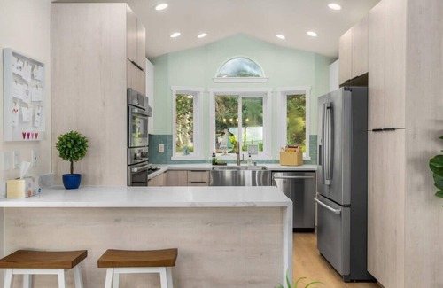 Oak Harbor House | @ Marbella Lane – Wave HS w/EV Charger, Oceanfront!