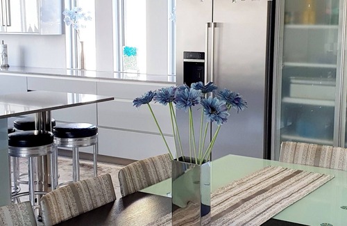 Green Point Villa | MARBLE BLUE