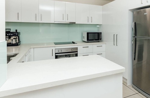 Marcoola Apartment | Marcoola Sands 6 - Pool to Beach