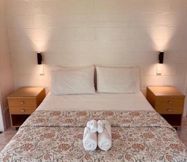 Arorangi House | Maree's Beachfront House - Free Internet