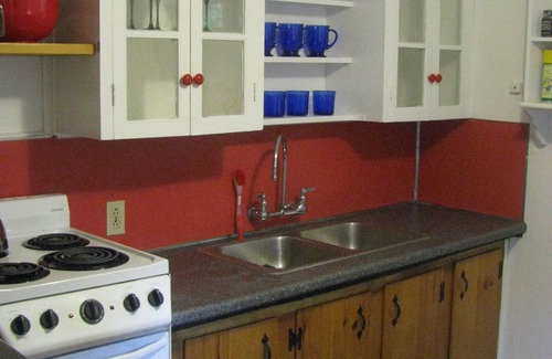 Woodstock Cottage | Margaret's Cottage New listing Woodstock Village