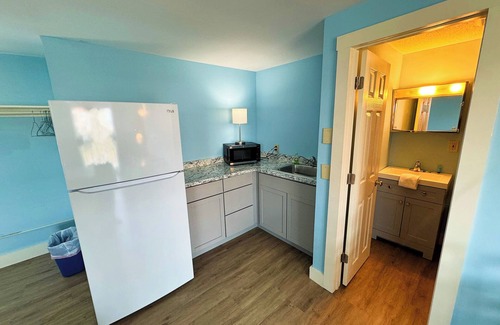 Hampton Hotel | Mari-Anne Motel