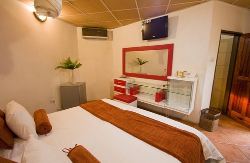 Lusaka Cabin | Maria Adams Lodge