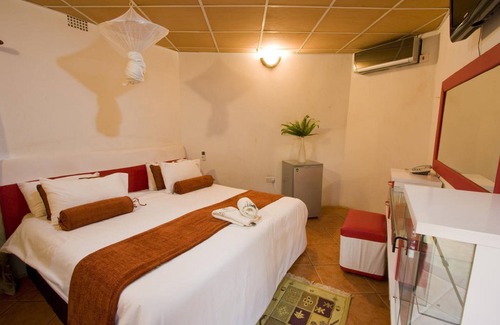 Lusaka Cabin | Maria Adams Lodge