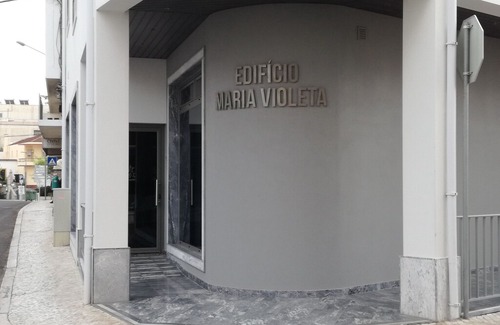 Cadaval Apartment | Maria Violeta Tourism Apartment - Studio Apartment