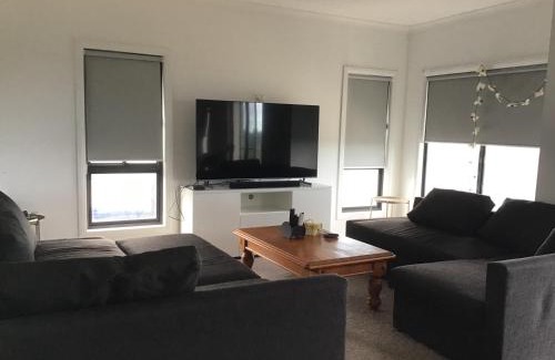 Paradise Beach House | Maria Wheeler