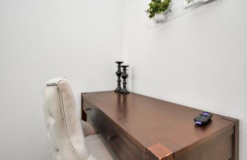 Barker House | Marice Escape at Fulshear with Community pool