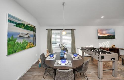 Barker House | Marice Escape at Fulshear with Community pool