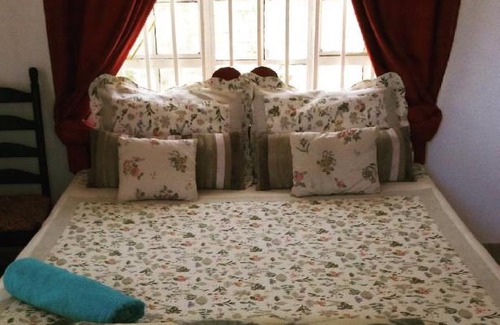 Namanga Bed & Breakfast | Marigold Park B&B