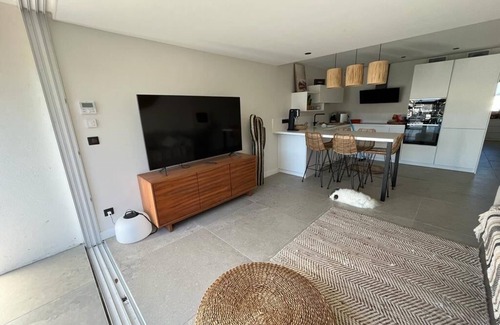 Le Grau-Du-Roi Apartment | Marina 2 rooms 6 pers, feet in the water, Port Camargue 5 minutes beach!