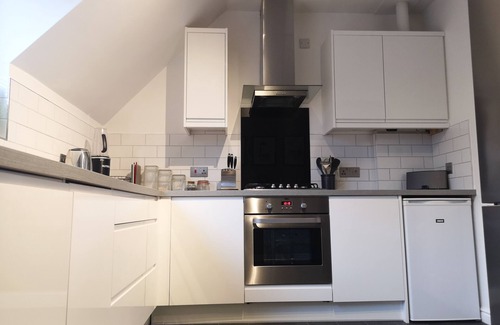 Penarth Apartment | Marina Apartment by Switchback Stays