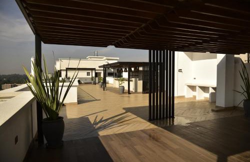 Westlands Apartment | Marina bay