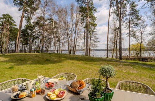 Bad Saarow Apartment | Marina Maisonette Seeblick mit Pool und Sauna