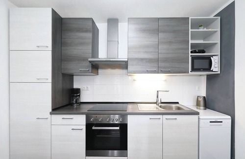 Rovanjska Apartment | Marina, No 1 Apartment with sea view, terrace and garden - Marina, No. 1