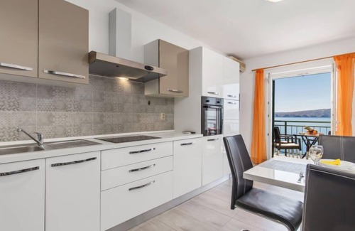 Vratarusa Apartment | Marina (SNJ107) by Interhome