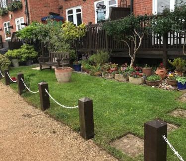 Braunston House | Marina View