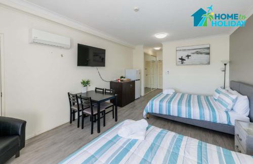 South Townsville Apartment | Marina View Studio - Steps away from CBD, Ferry & Stadium
