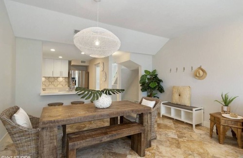 Rock Harbor House | Marina Villa Mariner`s Club 212