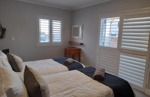 Westcliff Apartment | Marine View